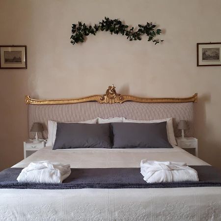 Dependance Royale Bed and Breakfast Caserta Exteriör bild