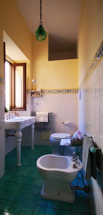 Dependance Royale Bed and Breakfast Caserta Exteriör bild