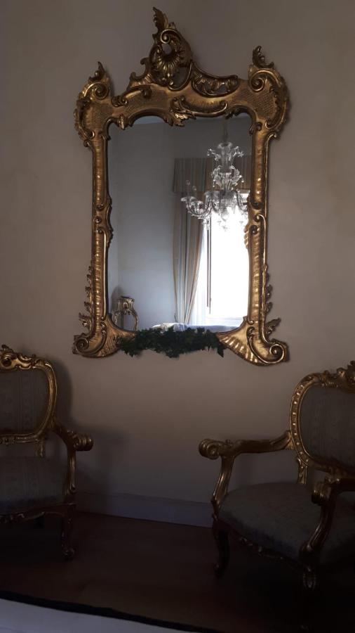 Dependance Royale Bed and Breakfast Caserta Exteriör bild